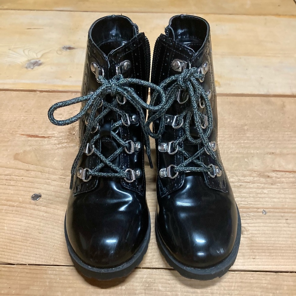 Girls combat boots